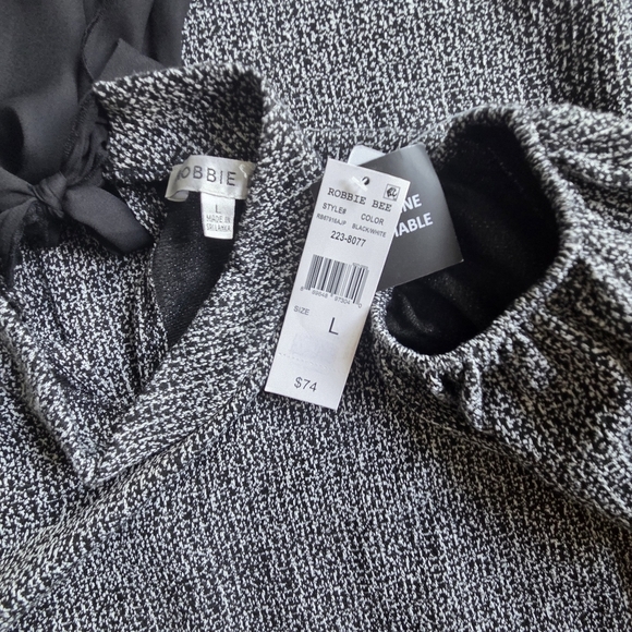 Robbie Bee 3/4 Sleeve Shift Dress - Picture 4 of 12